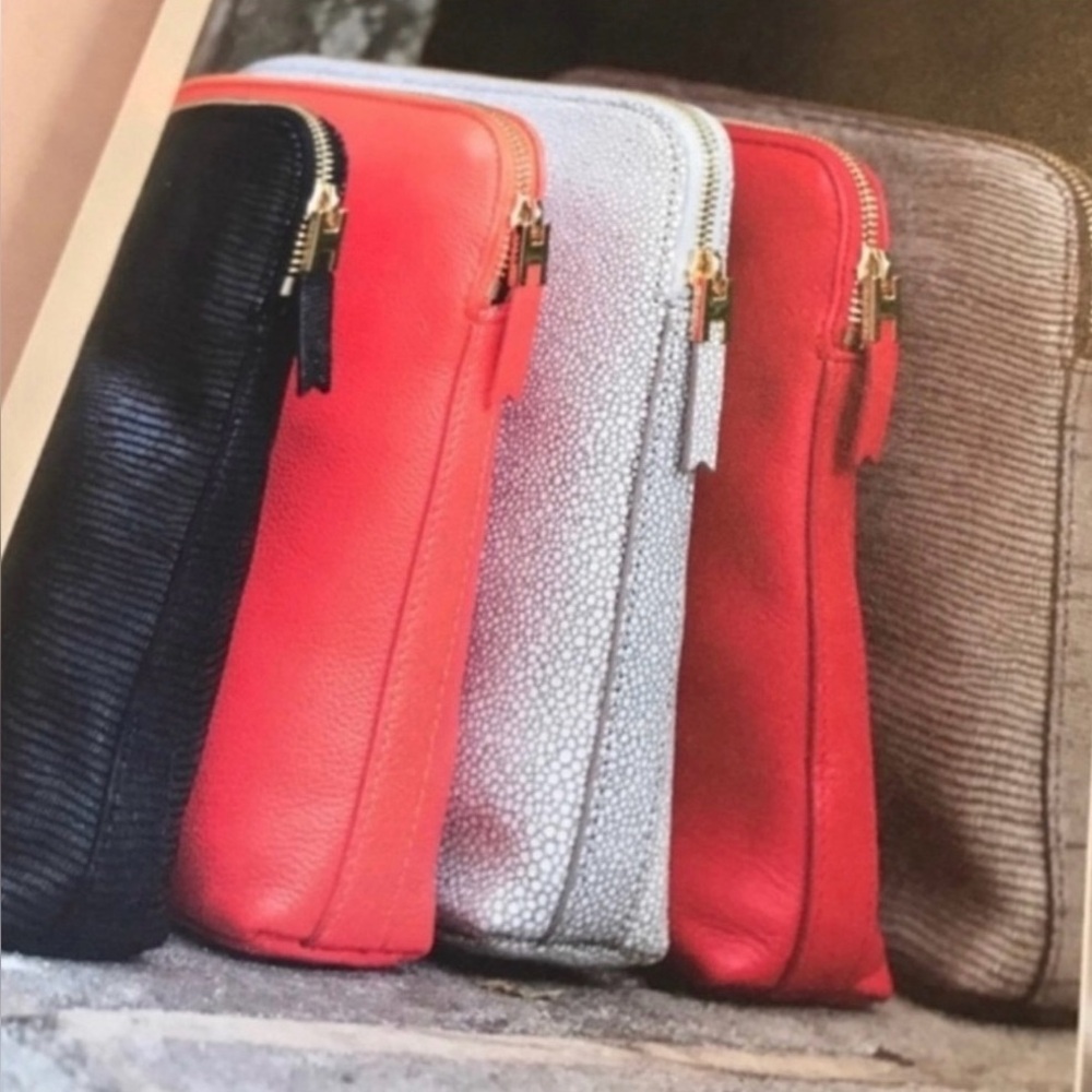 EUC INDIA HICKS Black Insider Bag